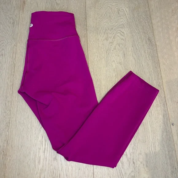 Lululemon Wunder Train High Rise 25” - Picture 5 of 9